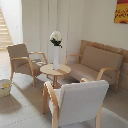 Infiore Bed & Breakfast *